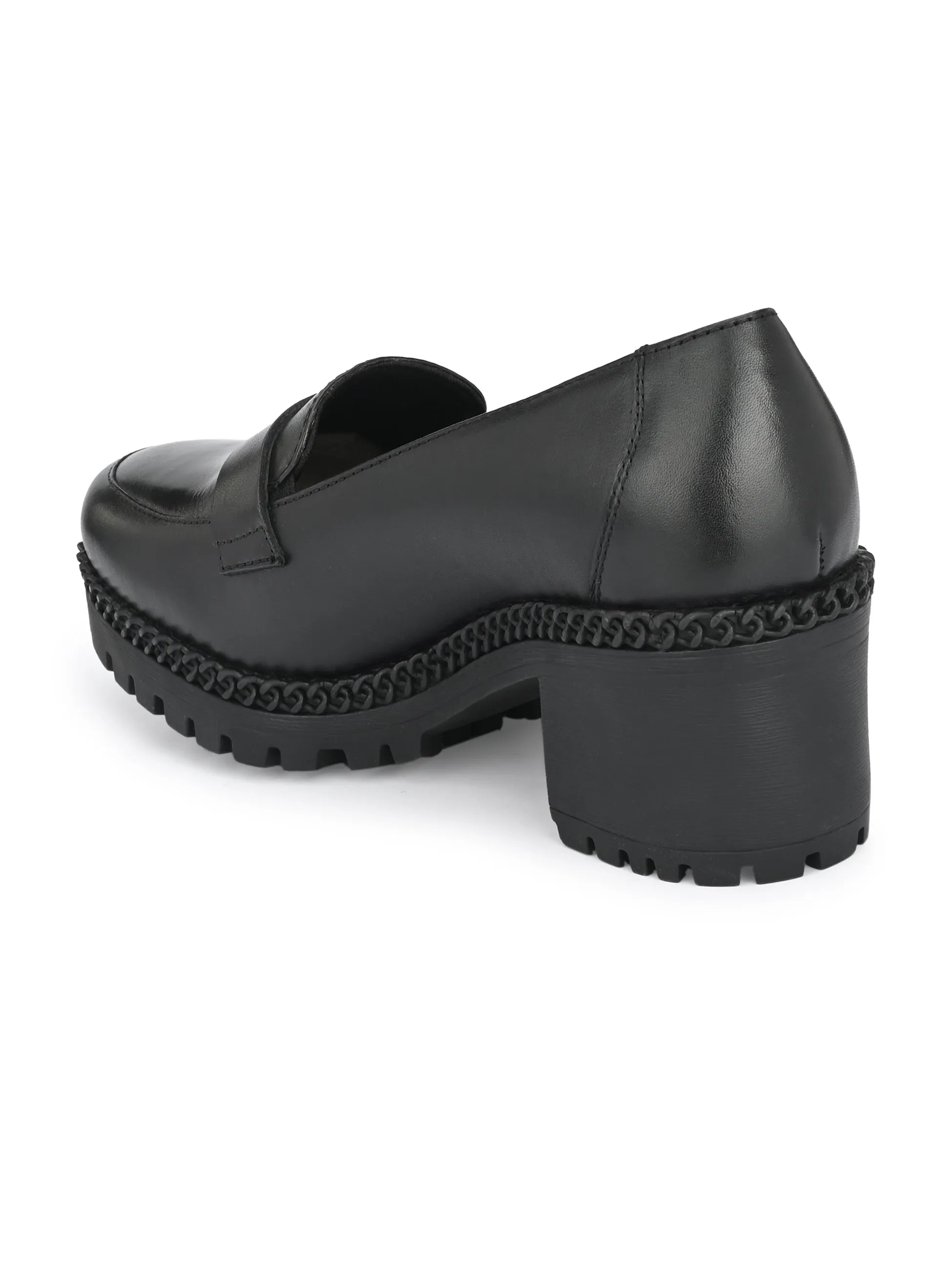 Chains Moccasin
