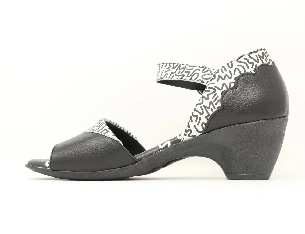 D'Angelo Scratch Black