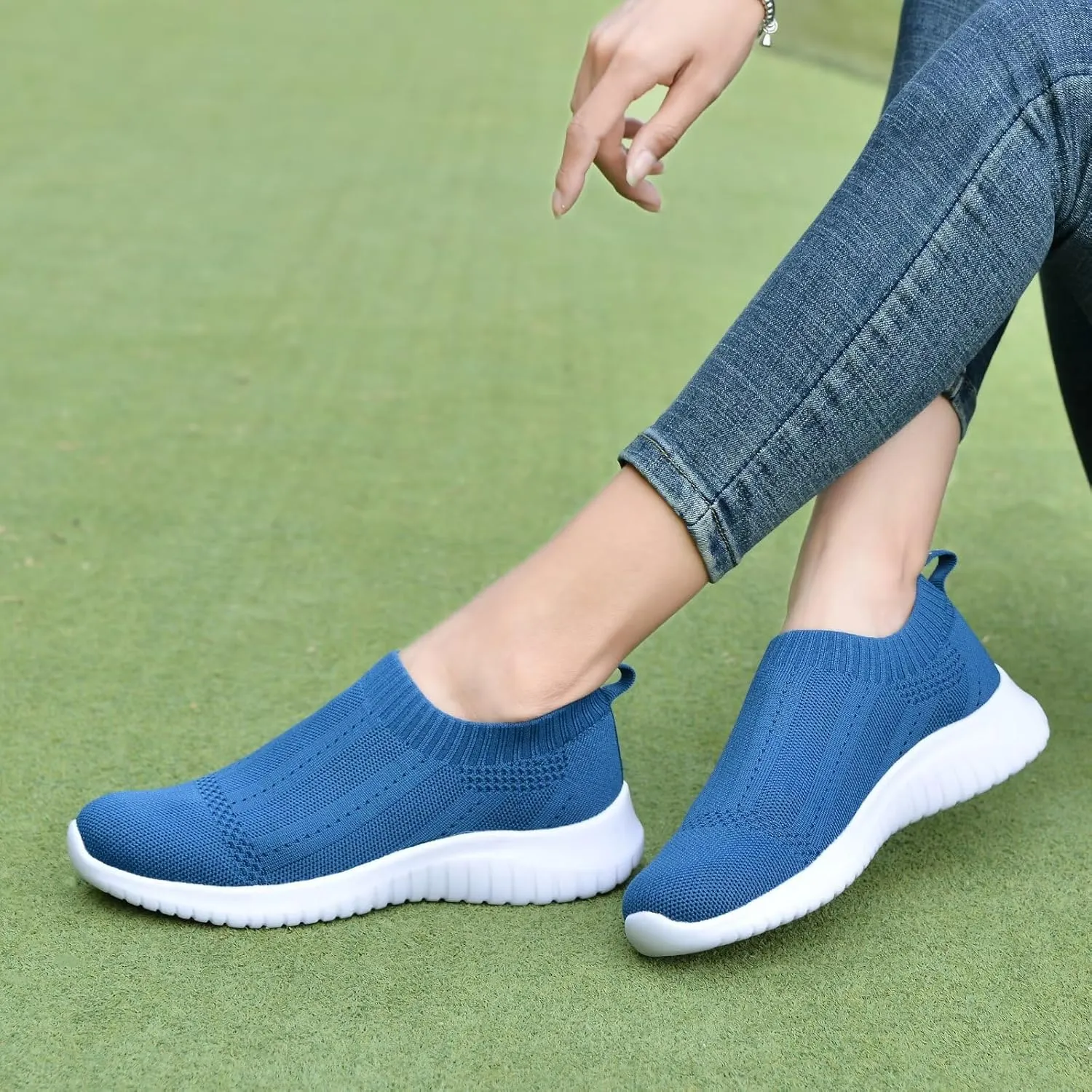 konhill Women's Slip On Sneakers Non Slip Walking Shoes Breathable Mesh Work Casual Lightweight Tennis Workout Shoes