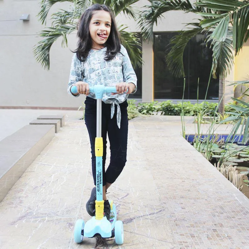 Road Runner Scooter For Kids - PU LED Wheels, 4 Level Height Adjustment, Anti Slip Deck, Safety Certified, 3-Wheel scooter, Easy use, 3-7years