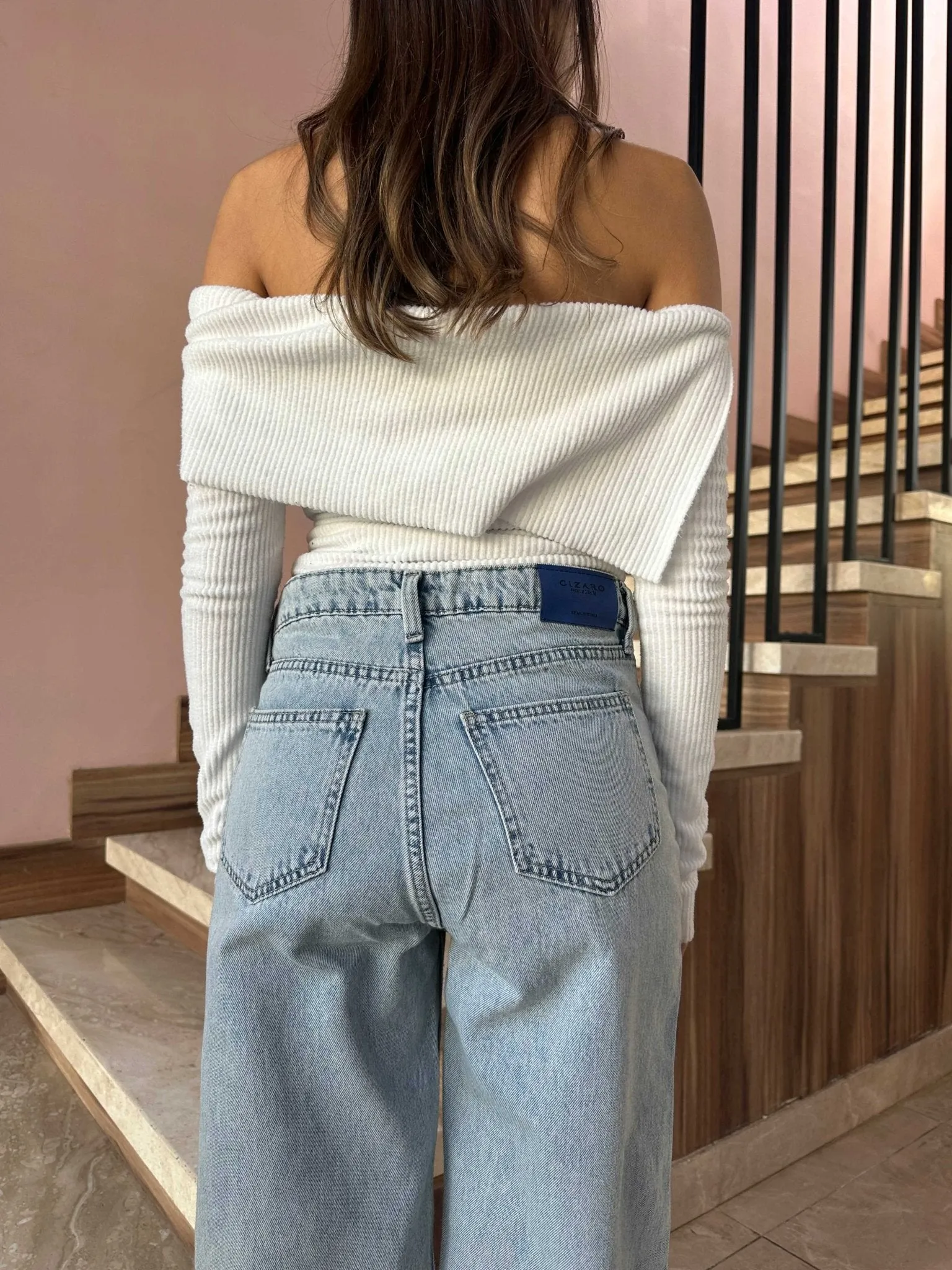 Square Pocket Wide Leg Jeans - Light Blue