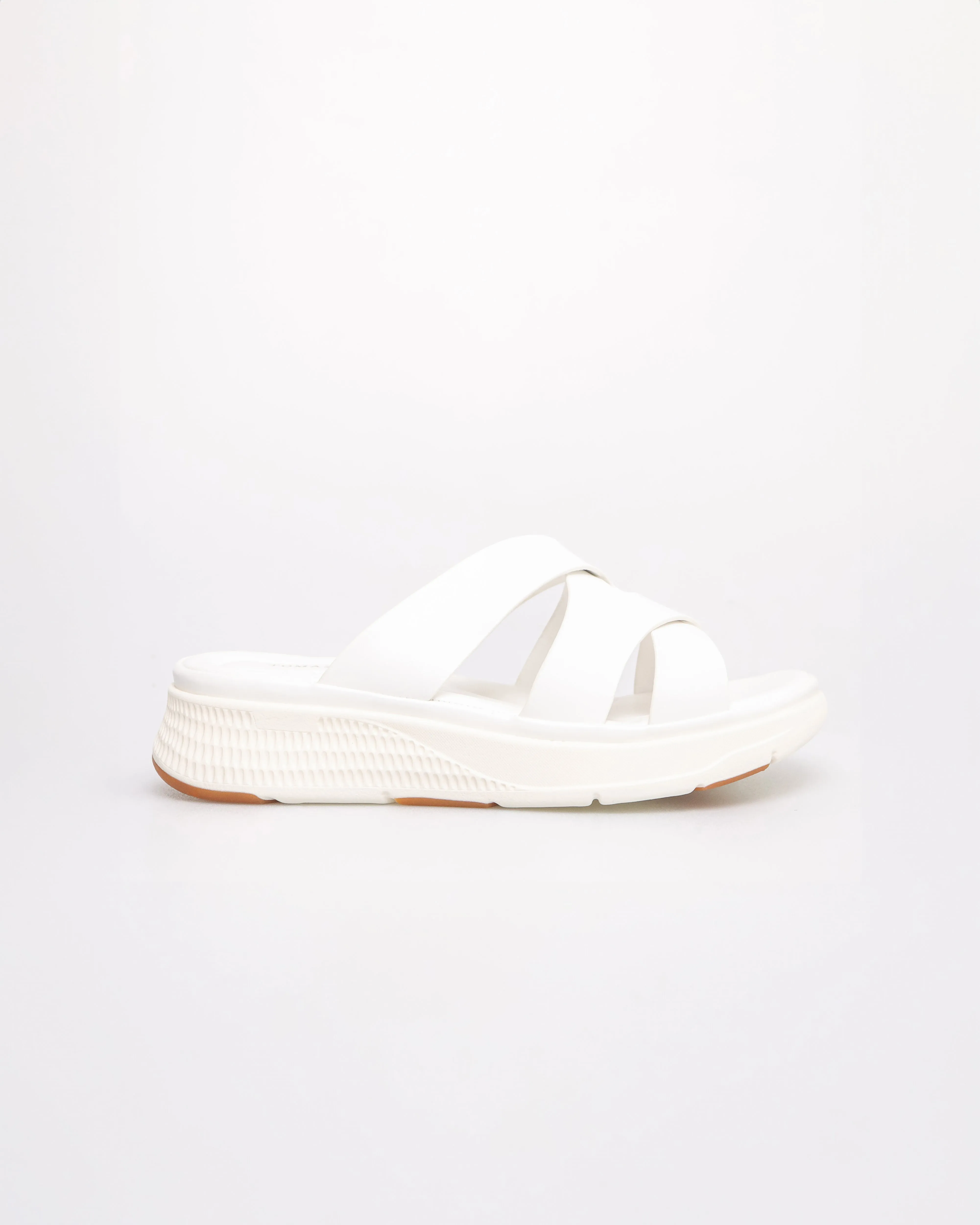 Tomaz NN424 Ladies Cross Lock Strider Sandals