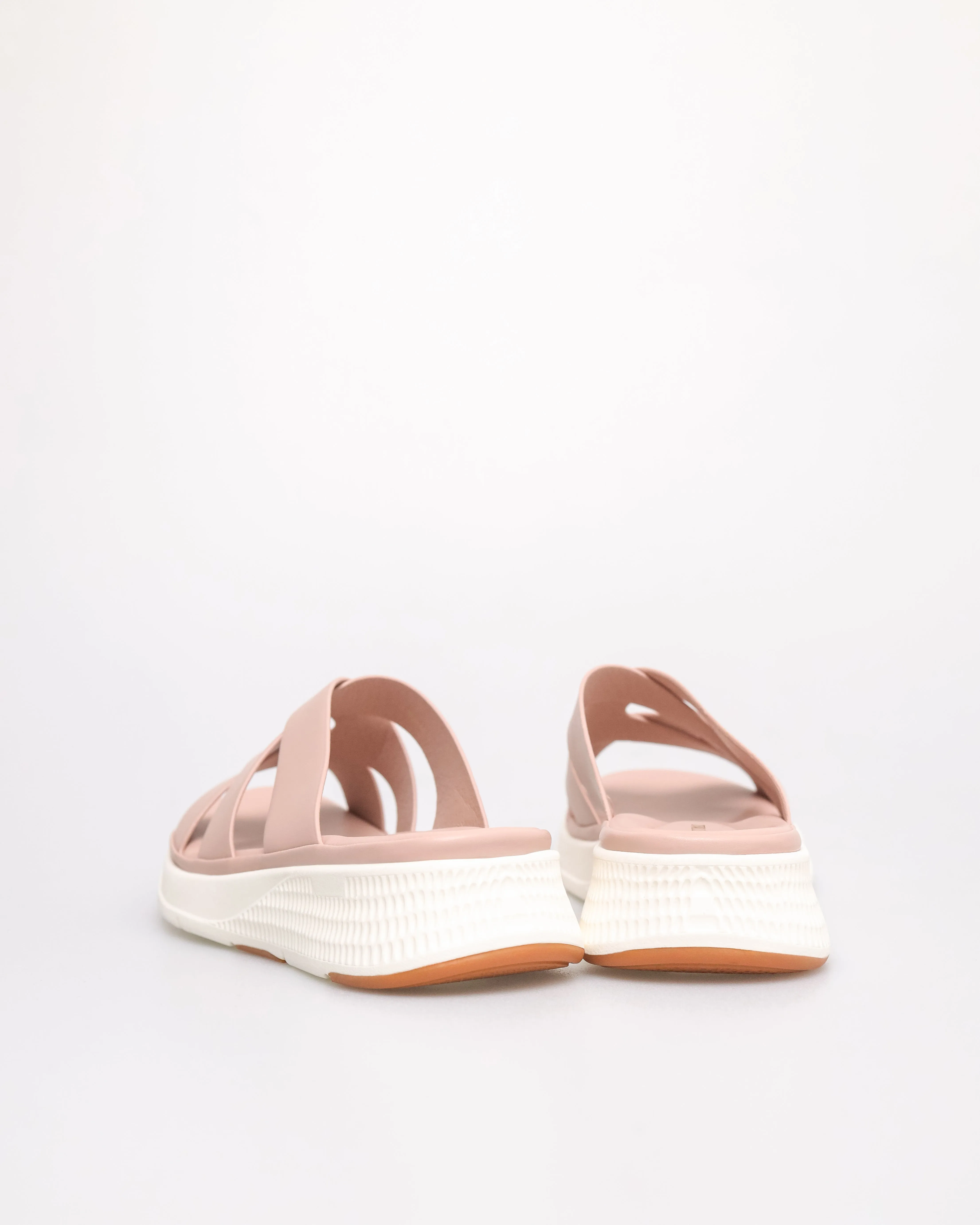 Tomaz NN424 Ladies Cross Lock Strider Sandals